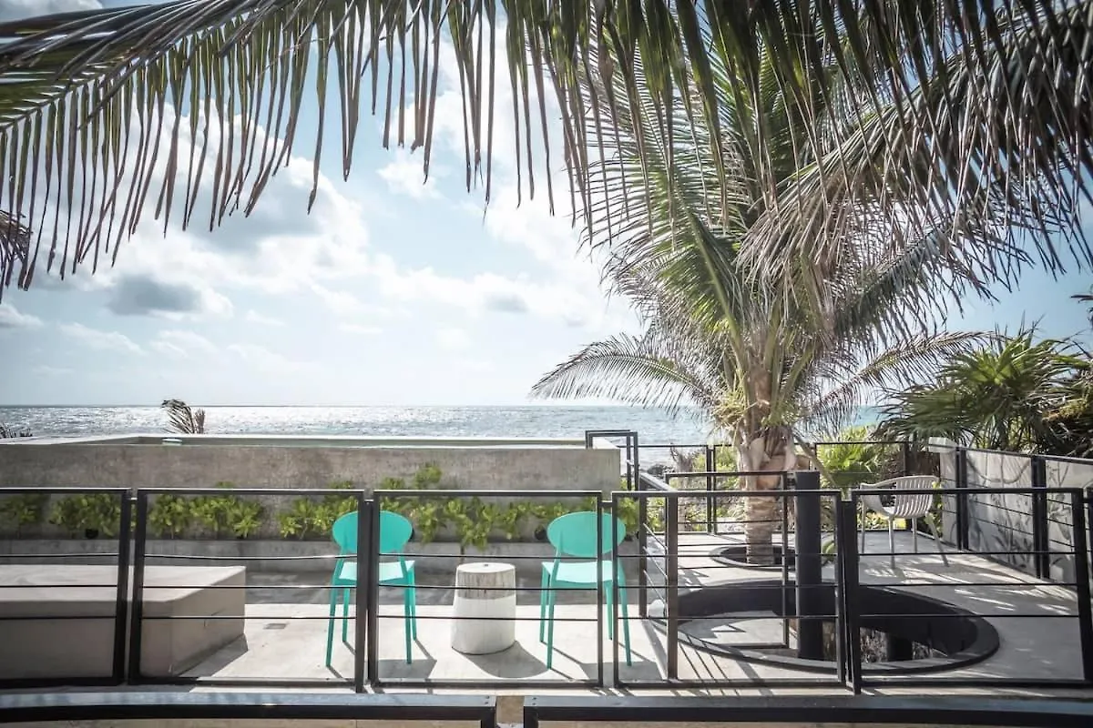 Rocky Villa In Tulum Beach Walking Distance To Papaya Project! Holiday home